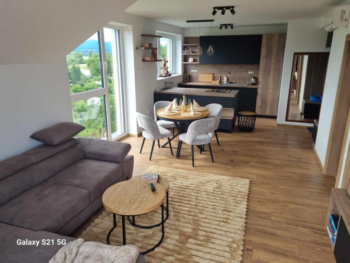 PENTHOUSE BUTTERFLY Bojnice - Hizvo