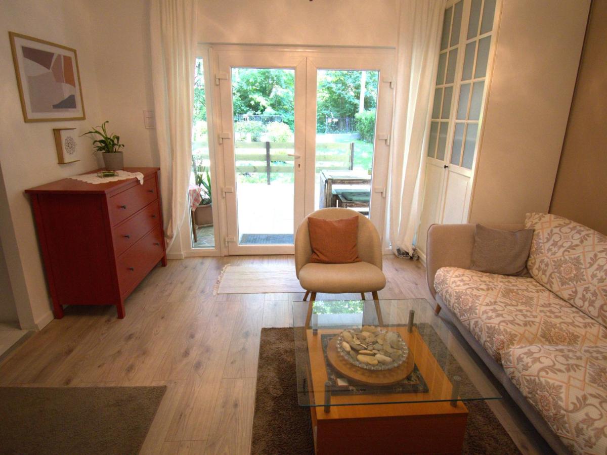 ŐzikeLak24 - Housity