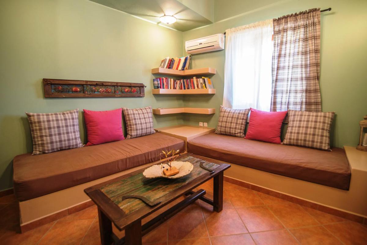 Levantes Houses - Housity