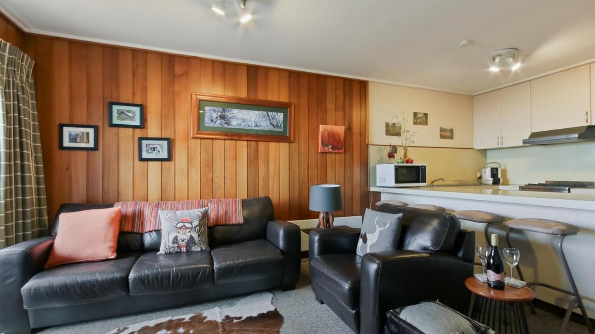 1750 Hotham 4 - Housity