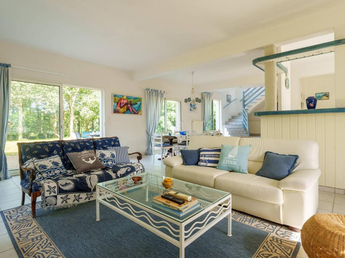 Spacieuse Villa à Crac'h : 4 Ch. pour 8 Pers., Beau Jardin, Proche Plages et WiFi - FR-1-477-244 - Housity