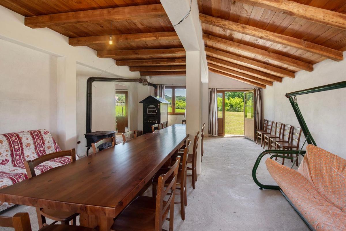 Ant Ra Prina Chiaro Pino - Housity