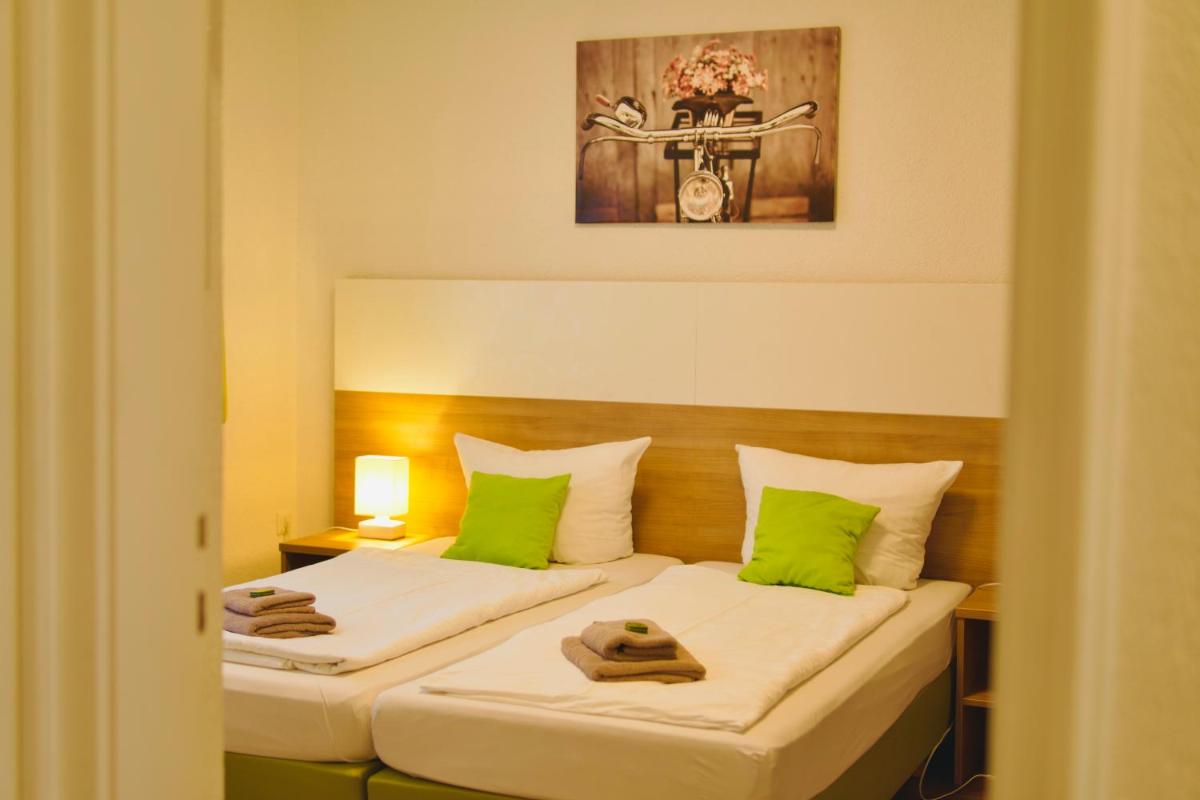 bed & breakfast Outlet Hotel - Housity