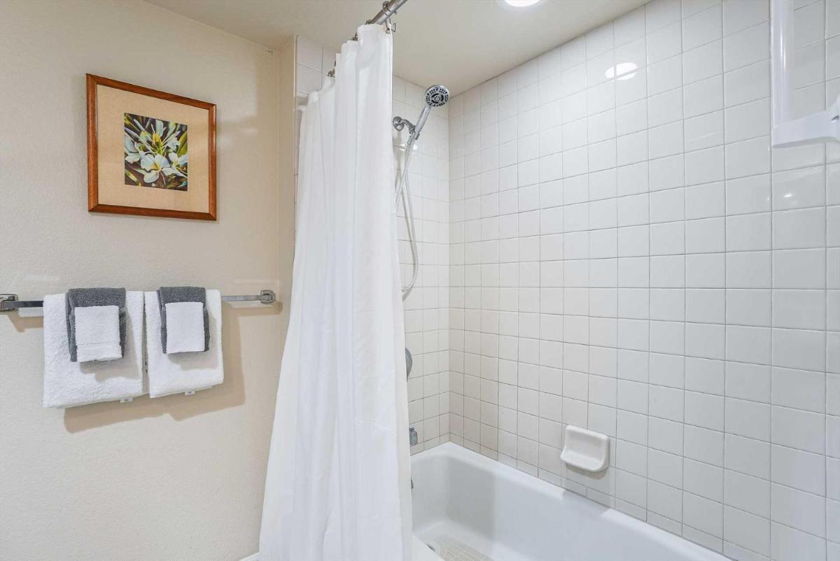 Islander on the Beach 363 - Housity