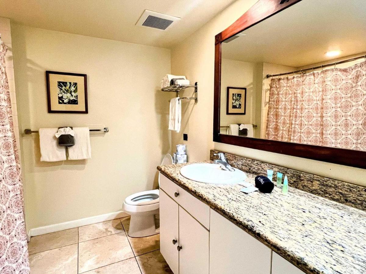 Islander on the Beach 320 - Housity