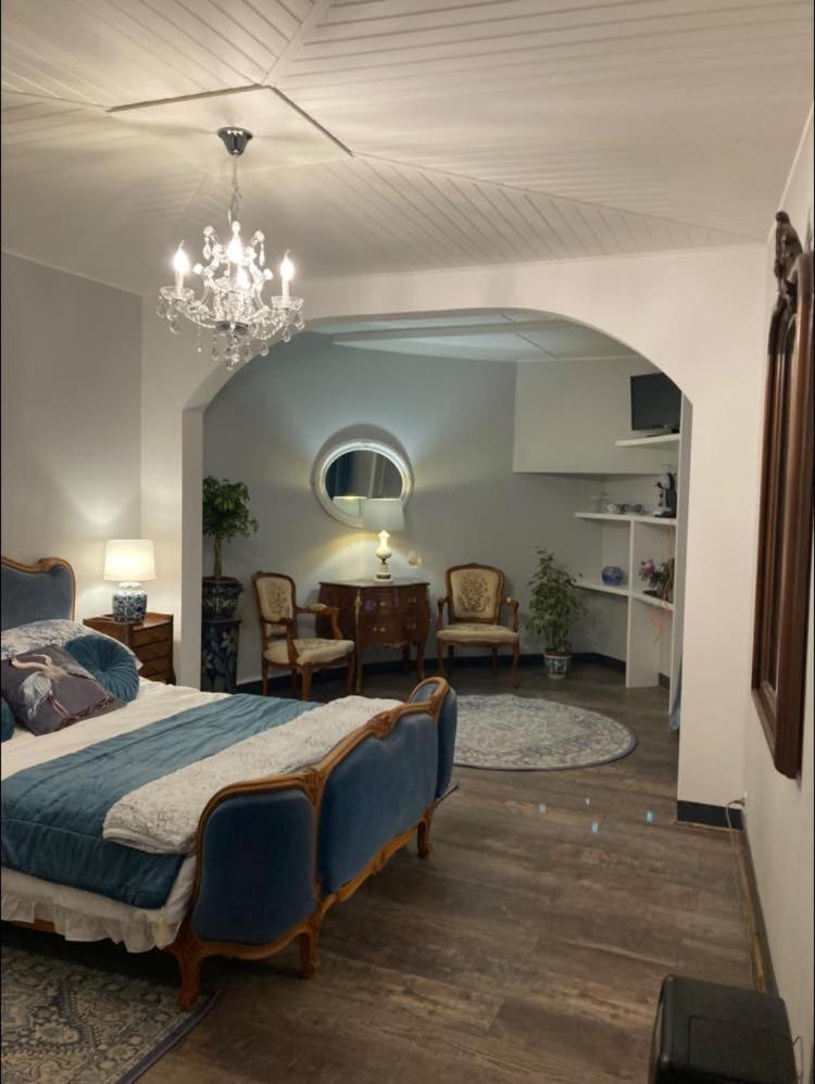 Moon River Bellac Chambre d'hotes - Housity