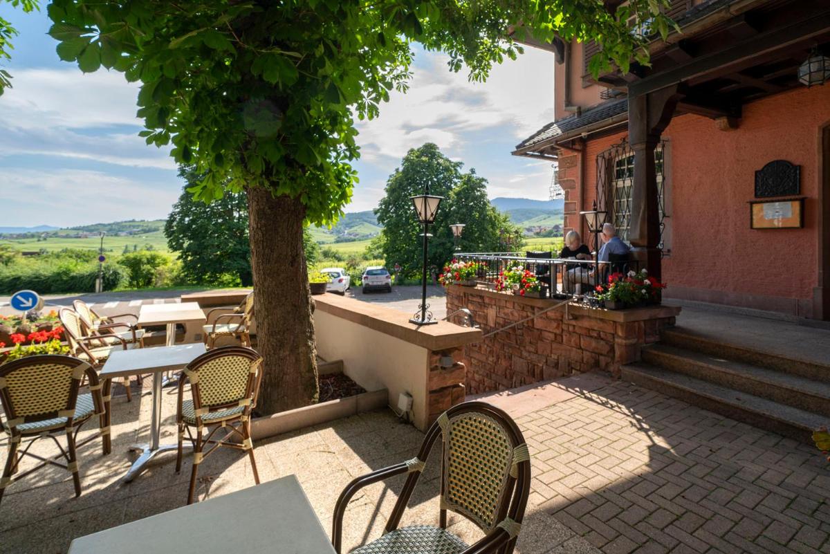 Balcon ou terrasse dans l'établissement Hotel Munsch Restaurant & Wellness, Colmar Nord - Haut-Koenigsbourg
