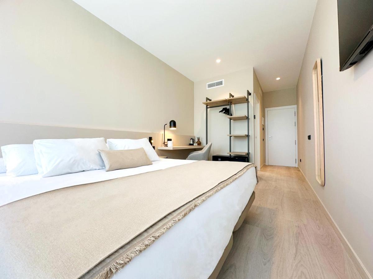 HQ Arena Hotel - Housity