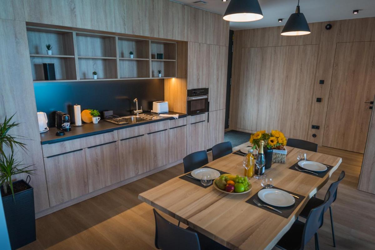 Suitetrails - BJ81 Suite Hotel