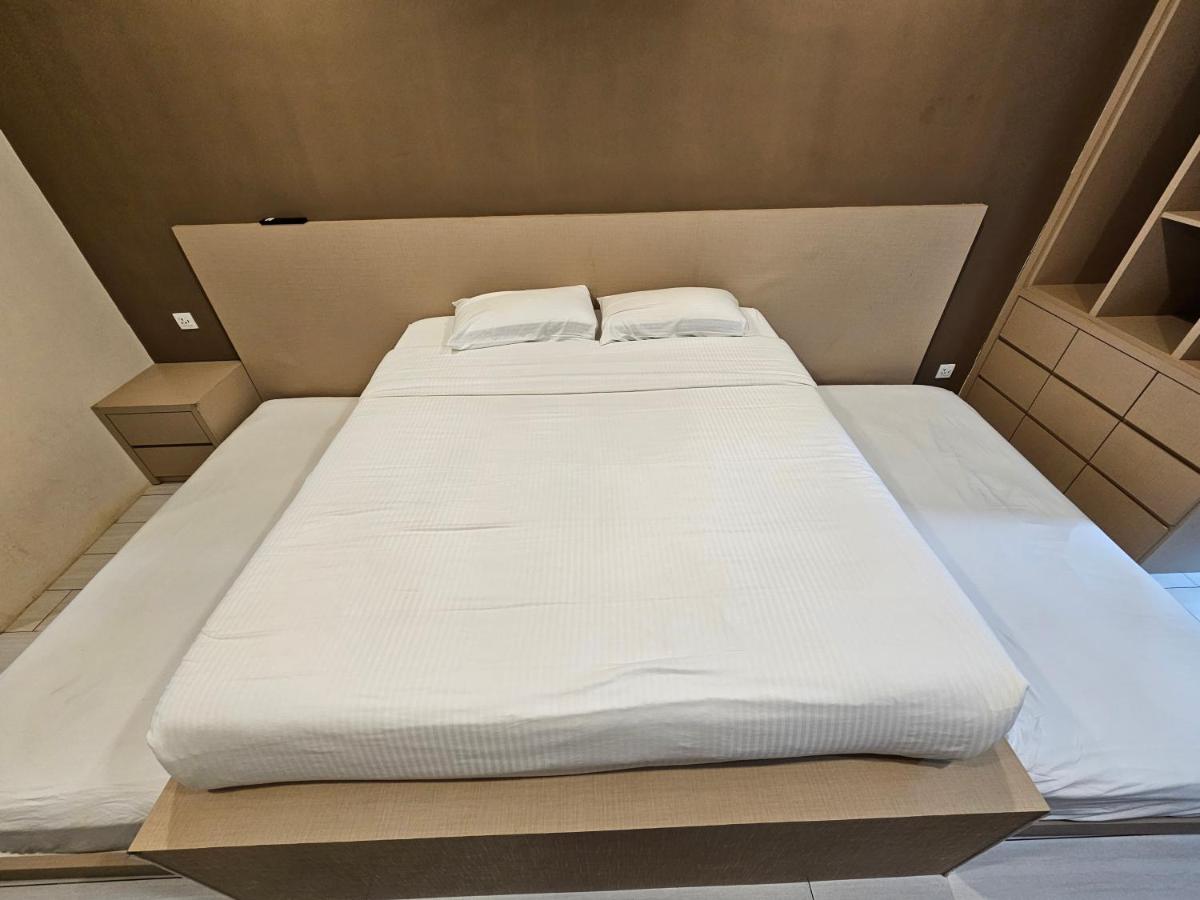 Newly Built Apartment Studio Nagoya Thamrin City Blok A - Housity