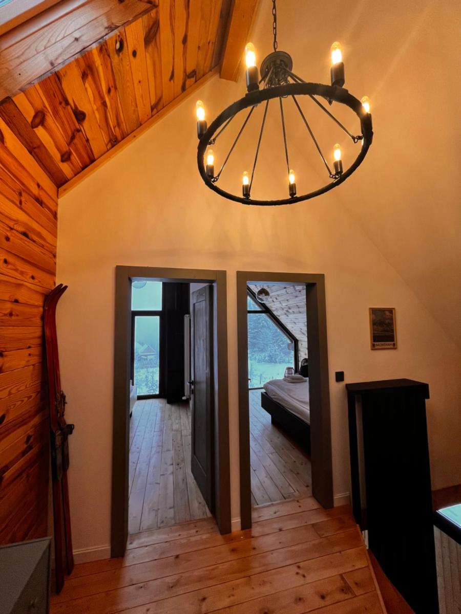 Cabana Neagră - Housity