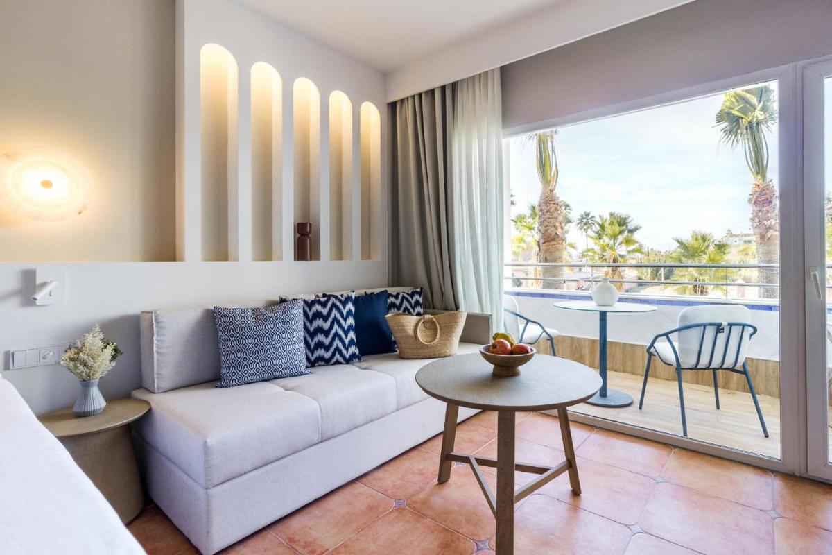 Zona de estar de METT Marbella Estepona