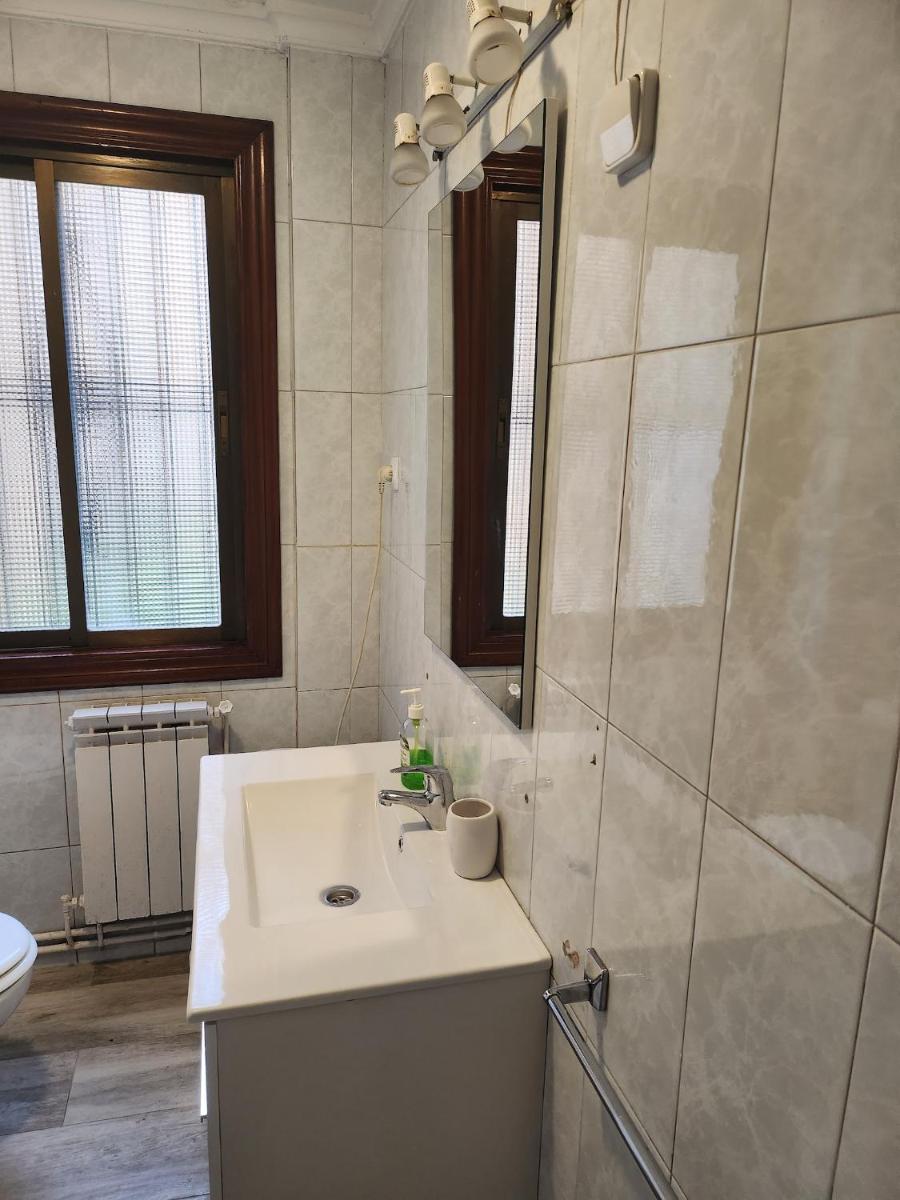 Comfortable Apartment in Santander 65 m² Parking Included - Hizvo