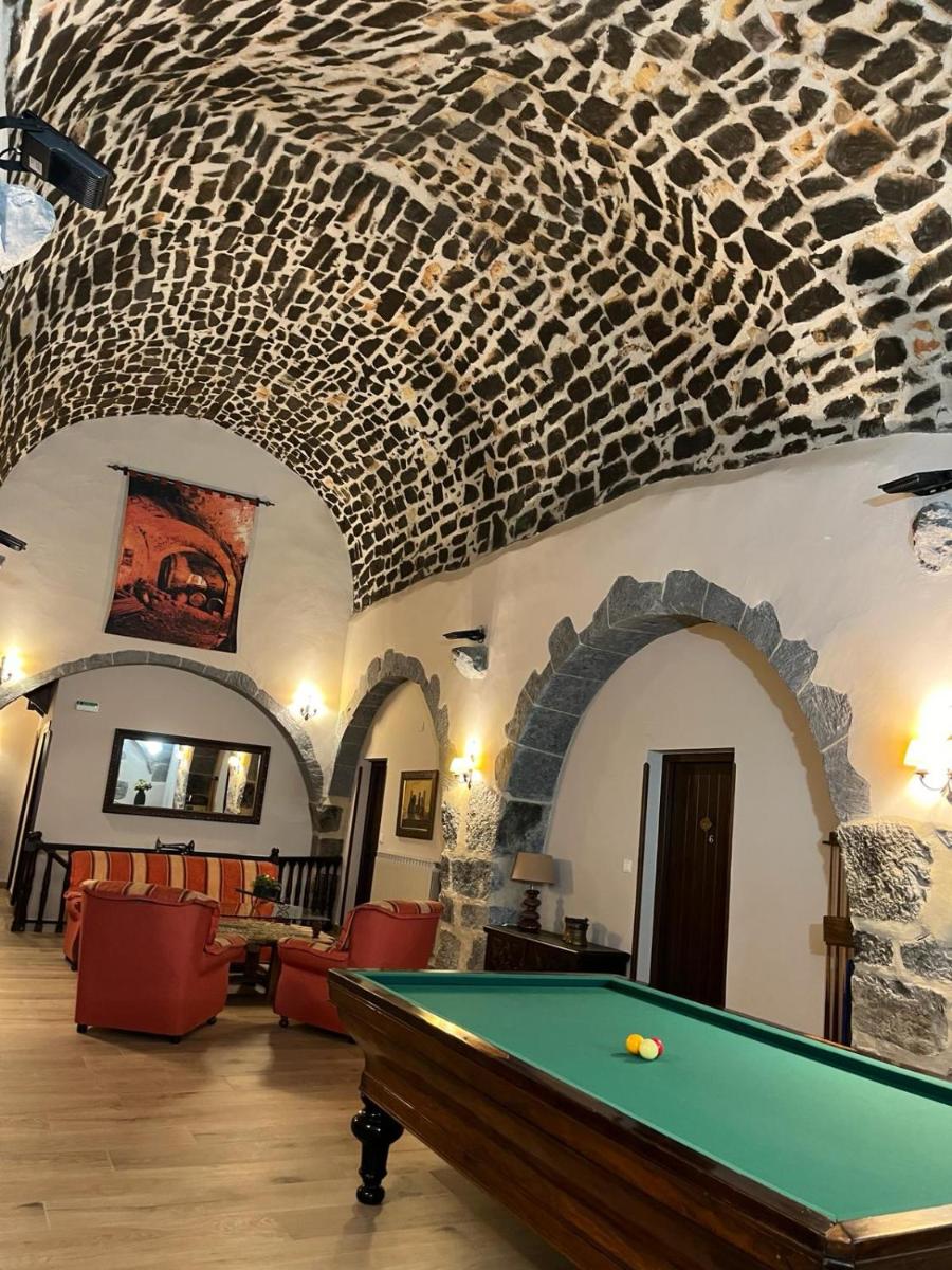 Hotel Larrañaga - Housity