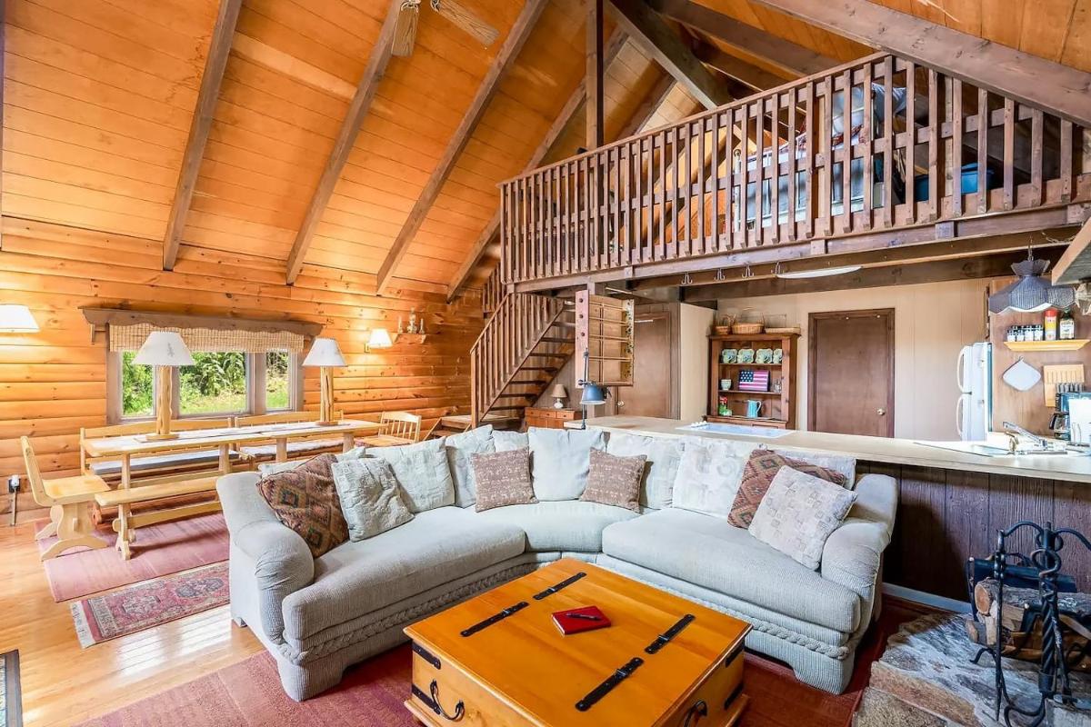 Log Cabin w Loft, Hot Tub, Deck, Fire Pit, & WiFi - Housity