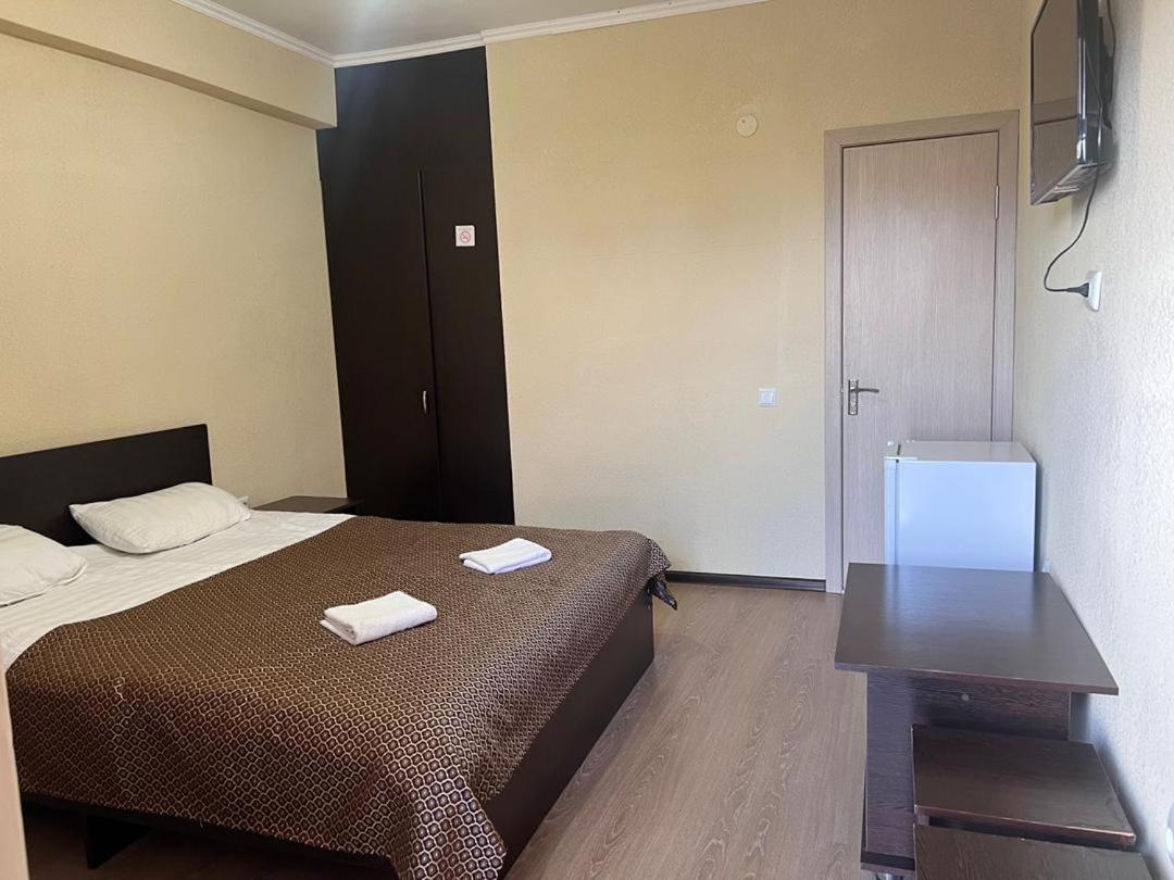 Aknur Deluxe hotel - Housity