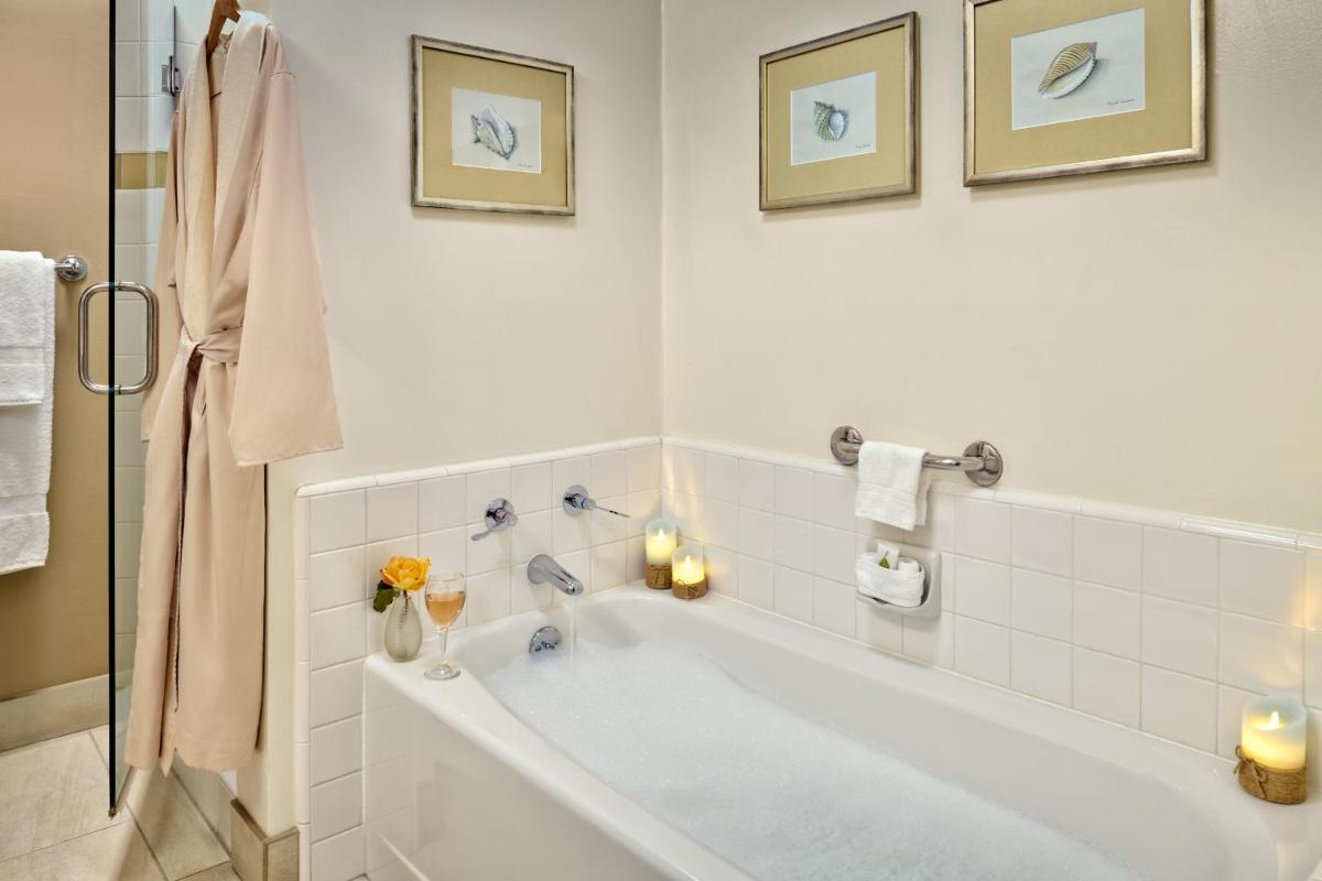 Beach House Half Moon Bay - Housity