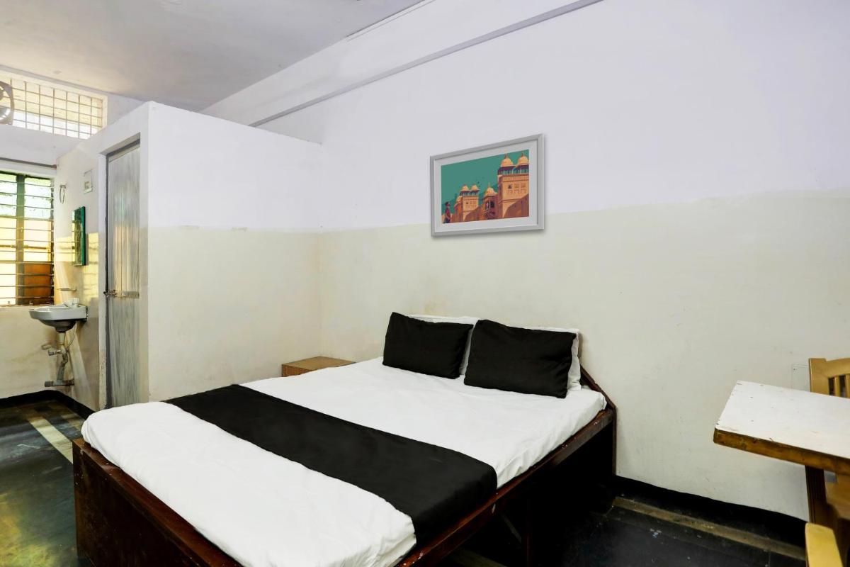 Spot on Shivraj Guest House - Housity
