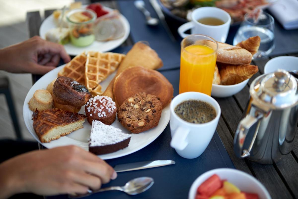 Nourriture dans l'hôtel ou à proximité