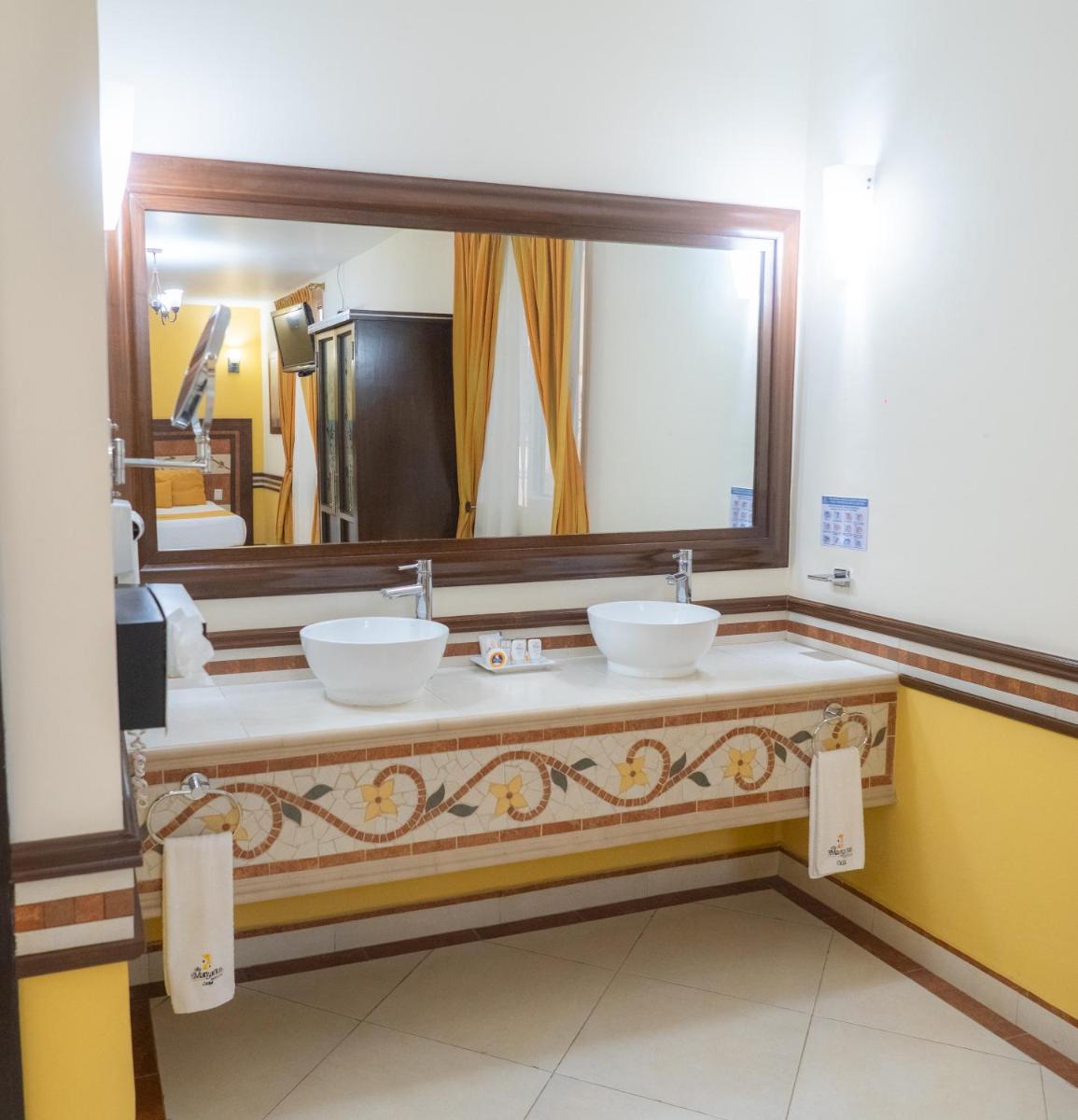 Centro Hotel Villa las Margaritas - Housity
