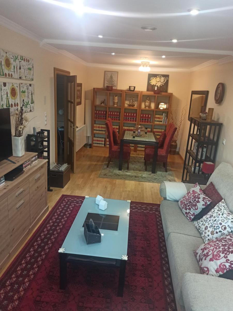 Piso cerca de Santiago de Compostela y Rias Baixas - Housity