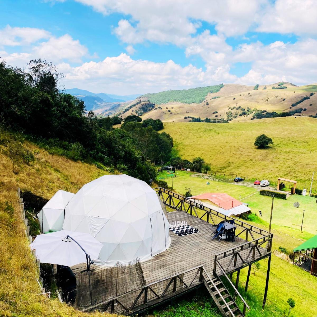 Glamping familiar de lujo en las montañas de Suesca - Housity