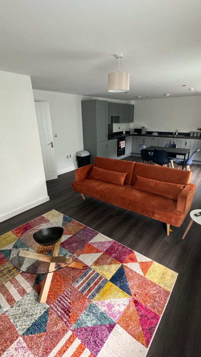 Cozy 2 bed flat in Rainham - Housity
