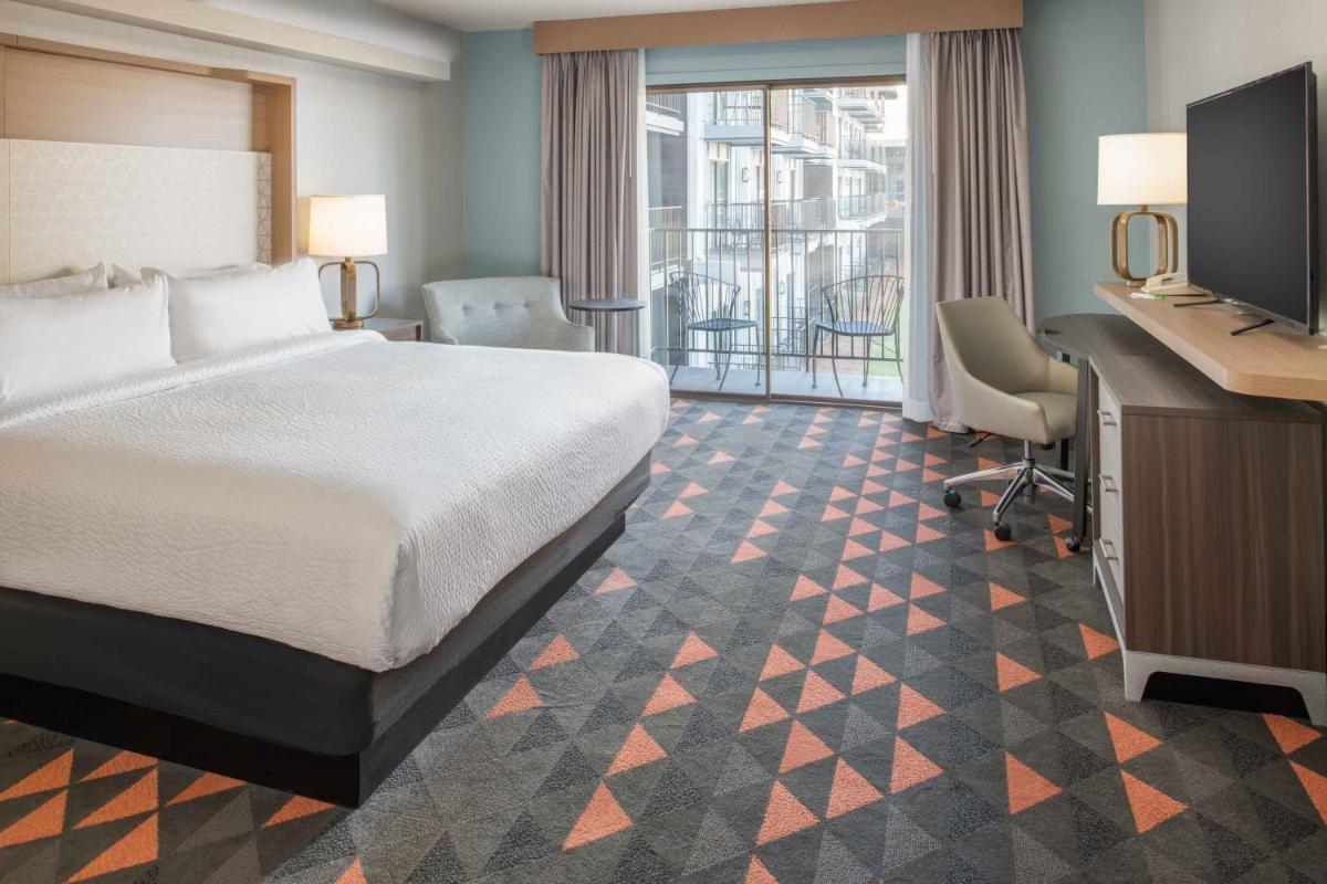 Holiday Inn Portland - Columbia Riverfront, an IHG Hotel - Housity