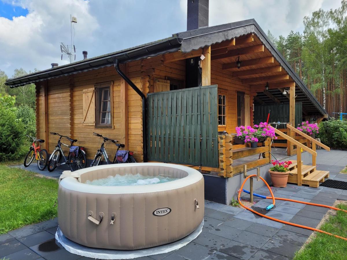 Letniskowy domek z Bali - Housity