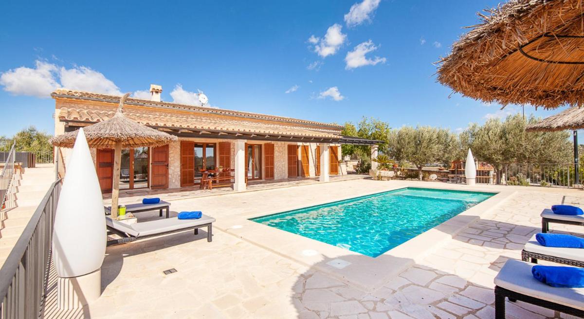 Finca Son Roca by Rentallorca - Housity