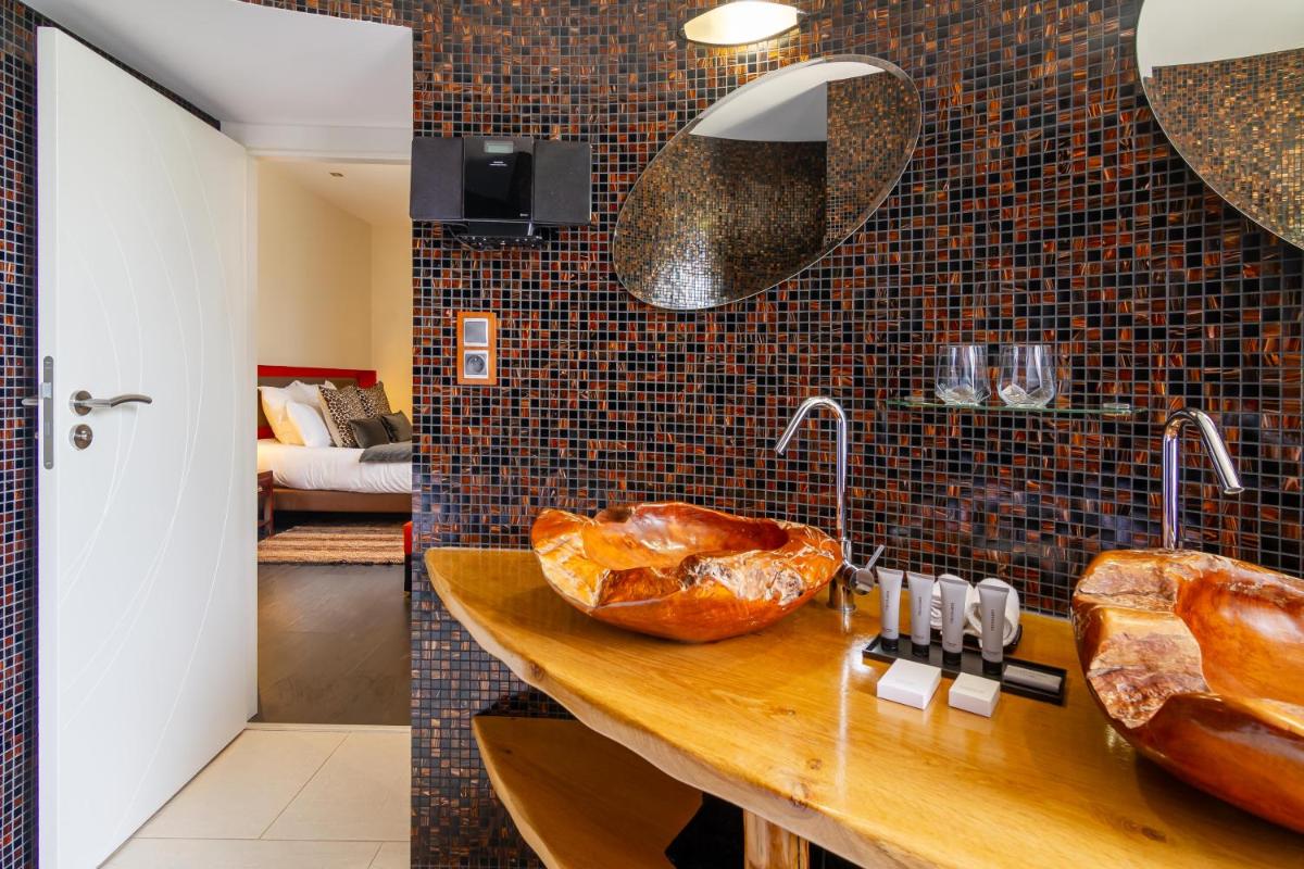 Cuisine ou kitchenette dans l'établissement Château de Maraval