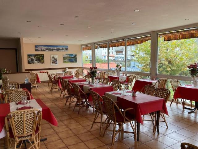 Logis Hôtel Restaurant de la Poste - Housity