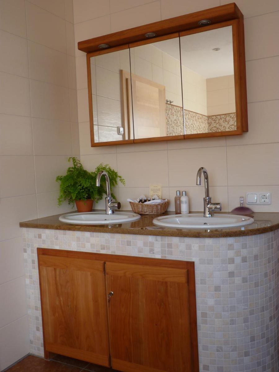 Naturhotel Goldene Zeit - Housity