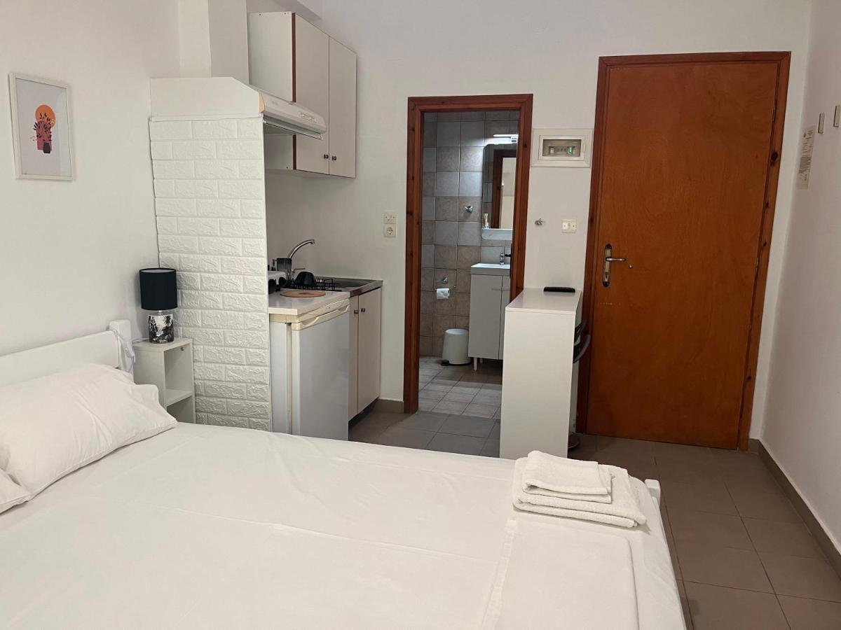 Ermou Studios - Housity