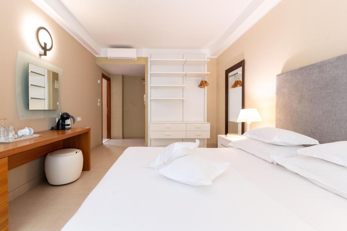 The Residence Aparthotel - Housity