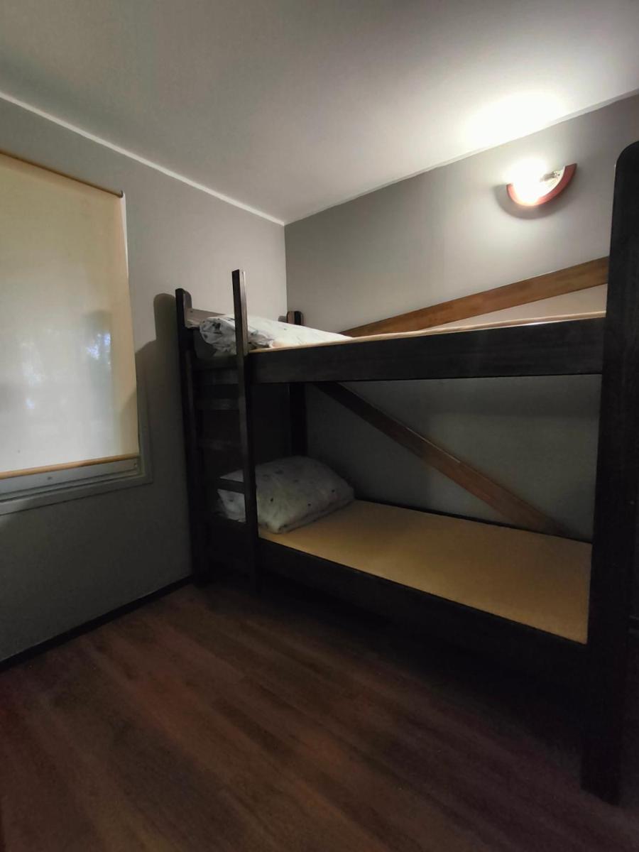 Hotelik nad Jeziorem - Housity