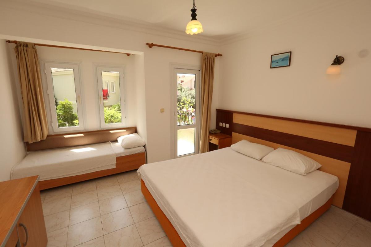 The Tower Hotel - Housity