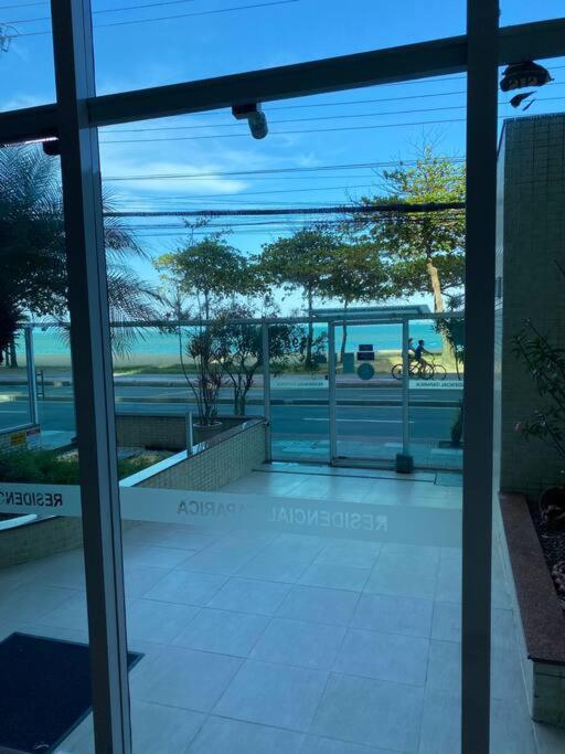 TOP DA PRAIA - 2qts, ar cond, WIFI, cozinha, garagem , completo - Housity