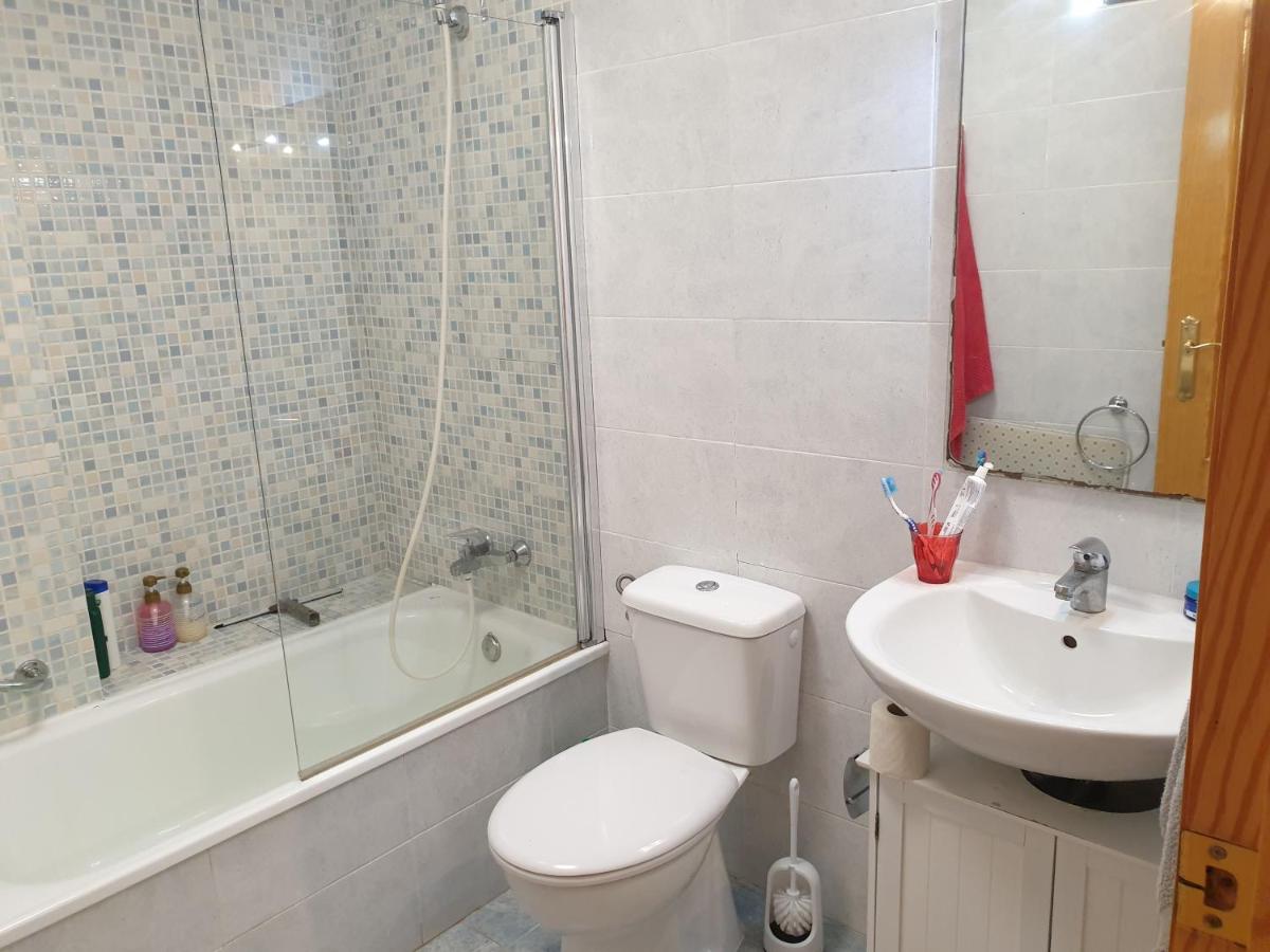 Amplio Apartamento 3Hb piscina bien equipado fácil aparcamiento parking opcional - Housity