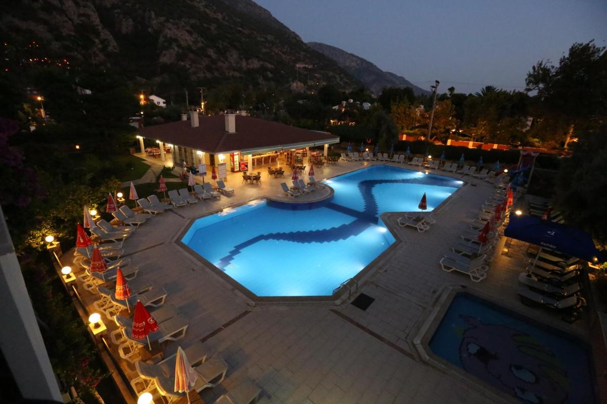 Mavruka Hotel - Housity