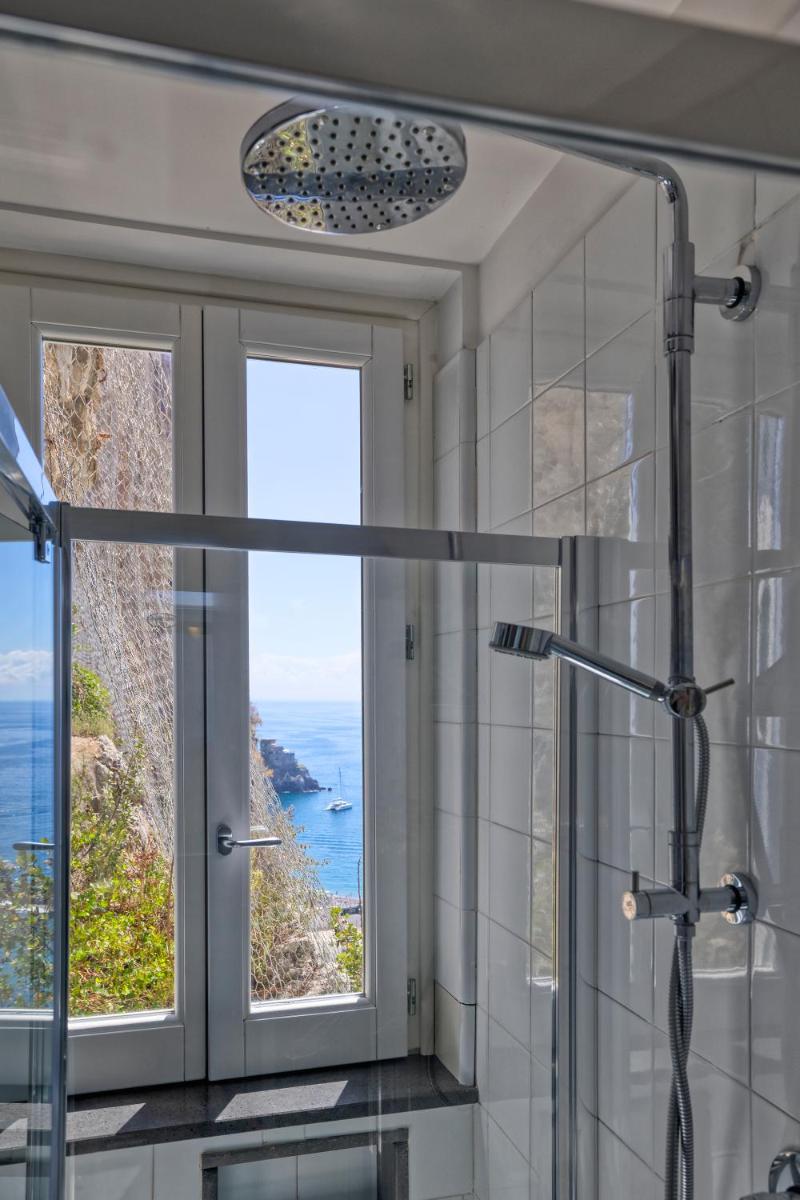 Apartments Amalfi Design Sea View accessible by 250 steps - Housity