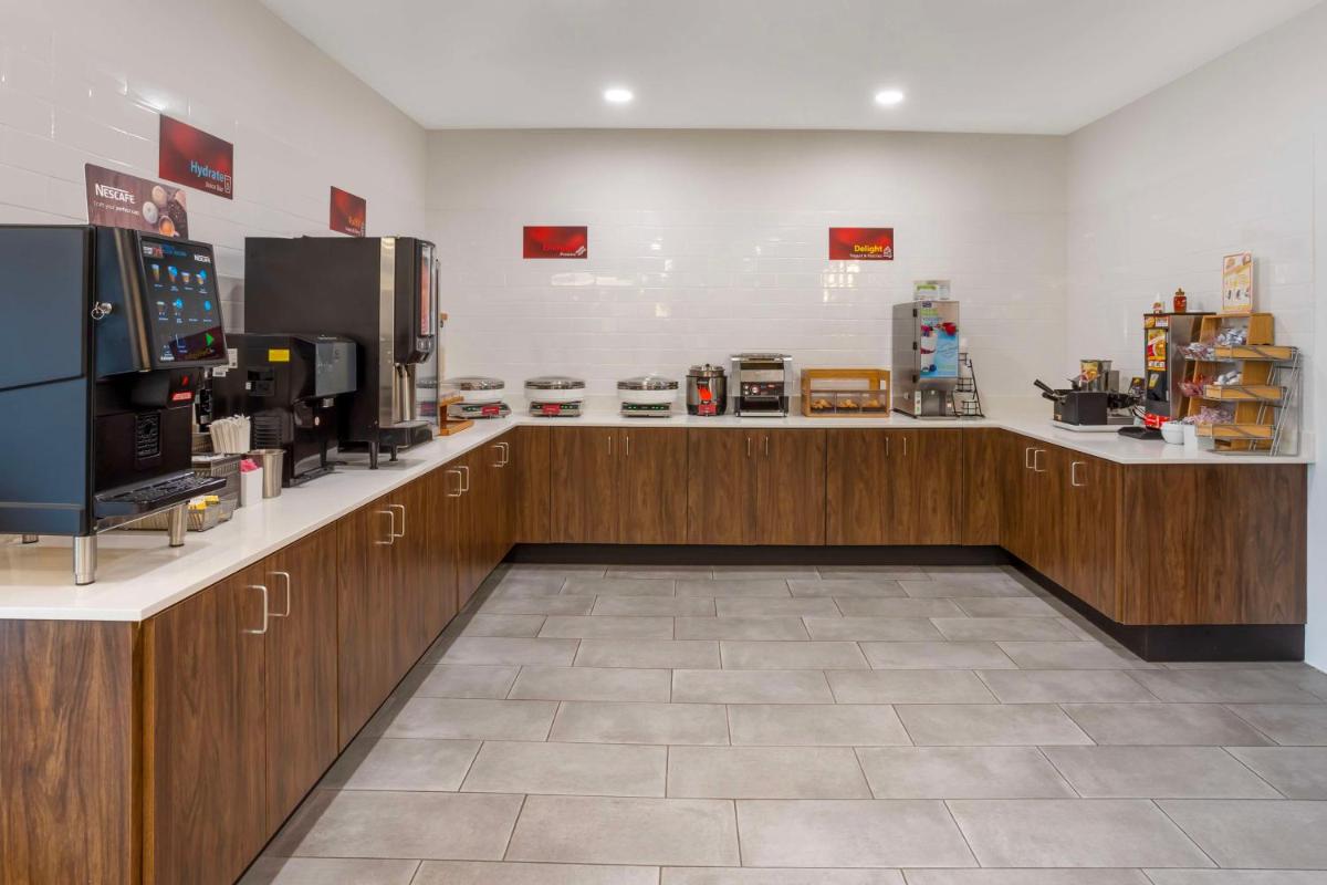 Best Western Plus Columbia Inn - Housity