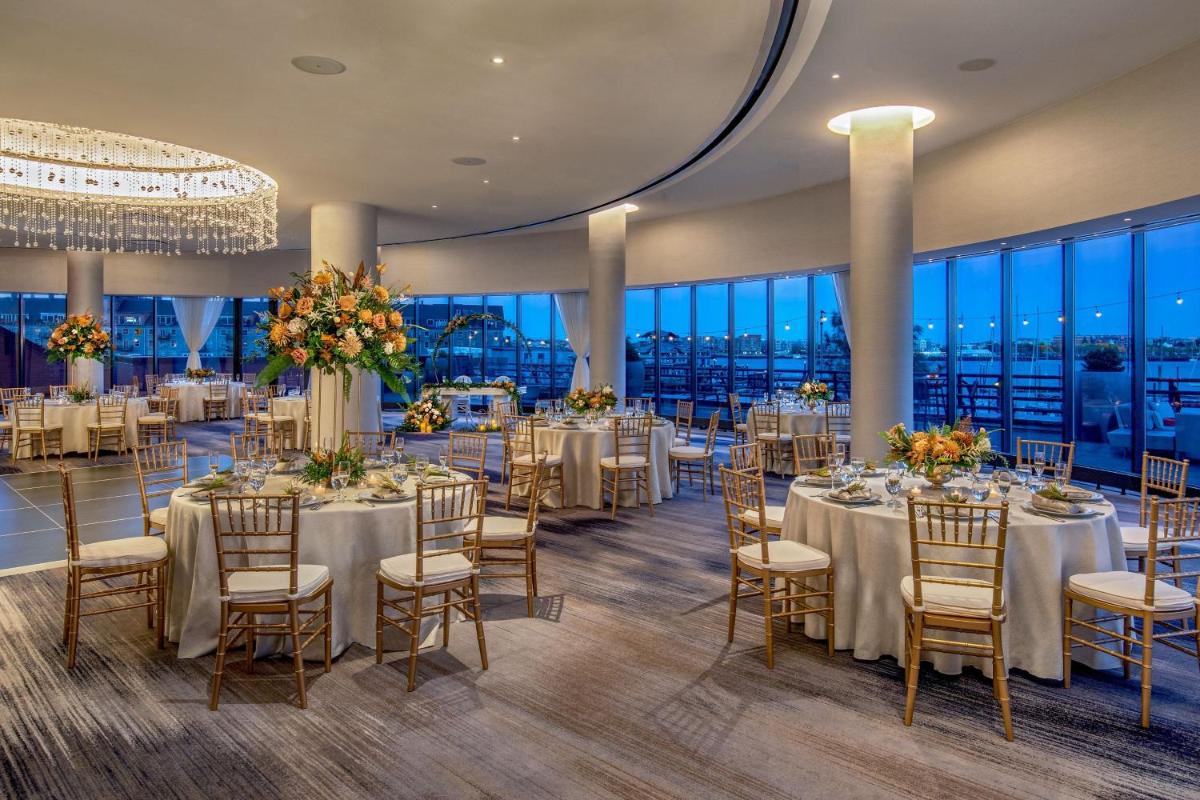 Boston Marriott Long Wharf - Housity