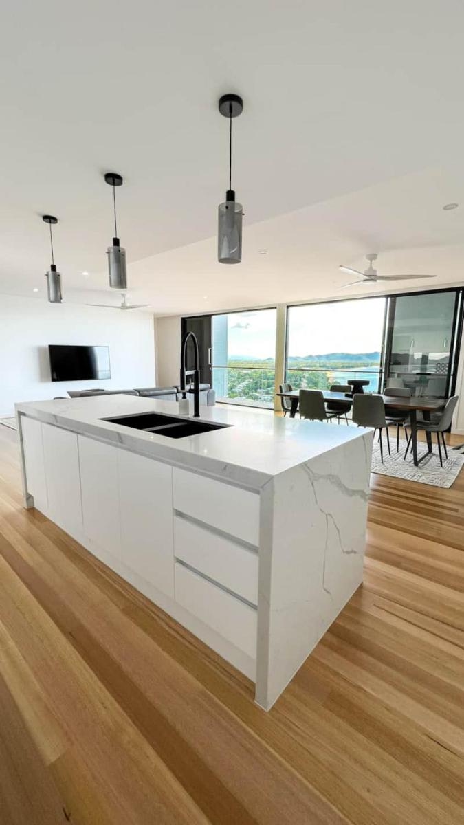 Incredible Views, Open Spaces, Holiday Villa Townsville - Housity