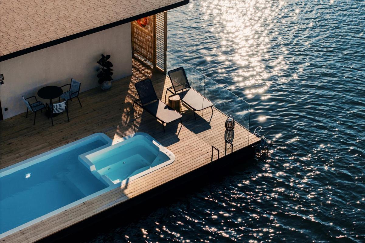 Z9 Resort - Housity