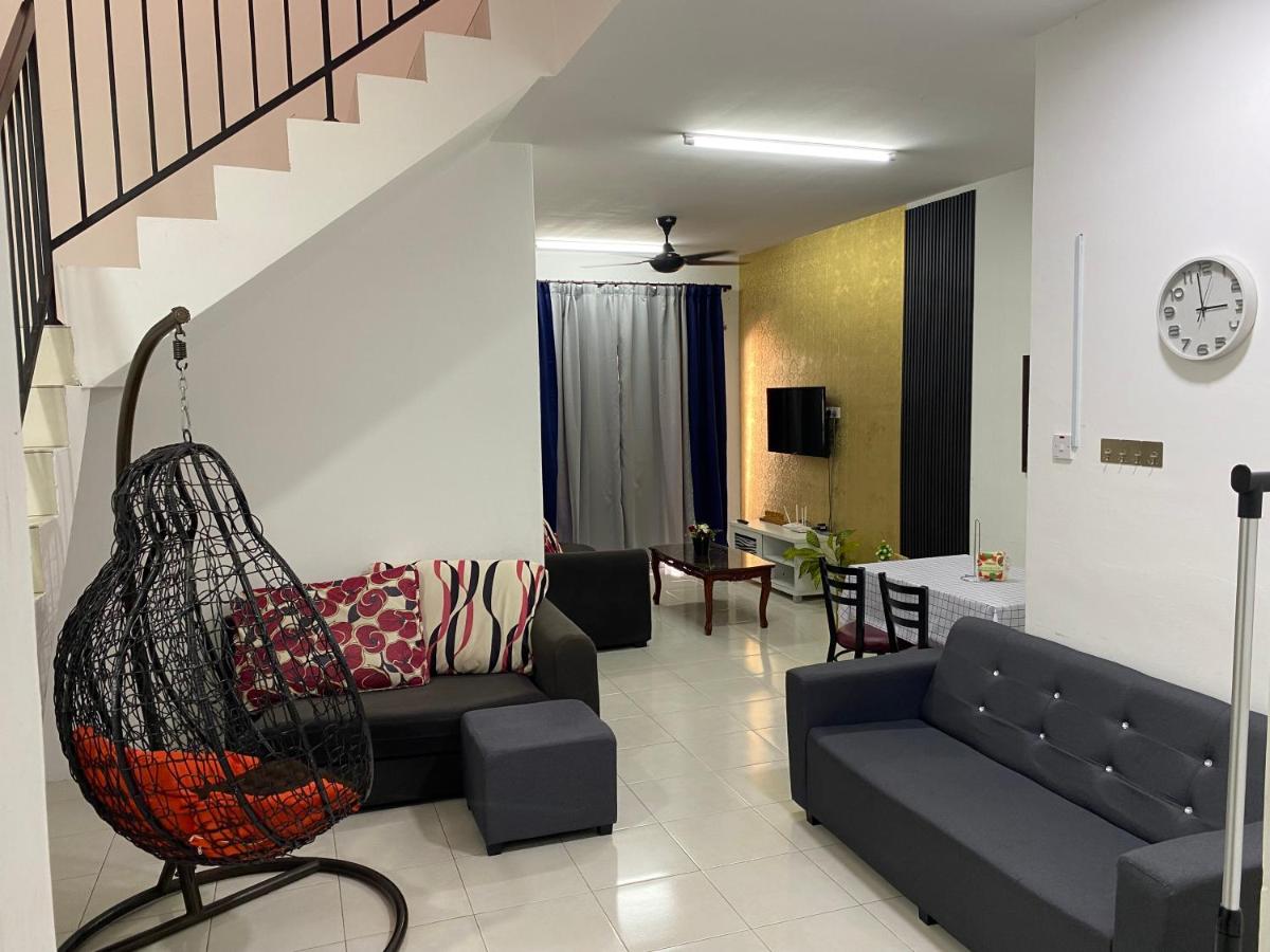 Azman Homestay - Hizvo