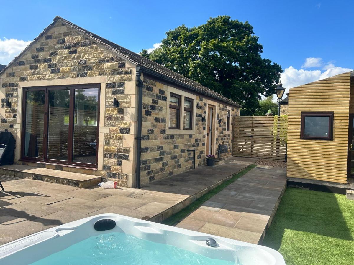 The Stables at Lower Carr Barn - Housity