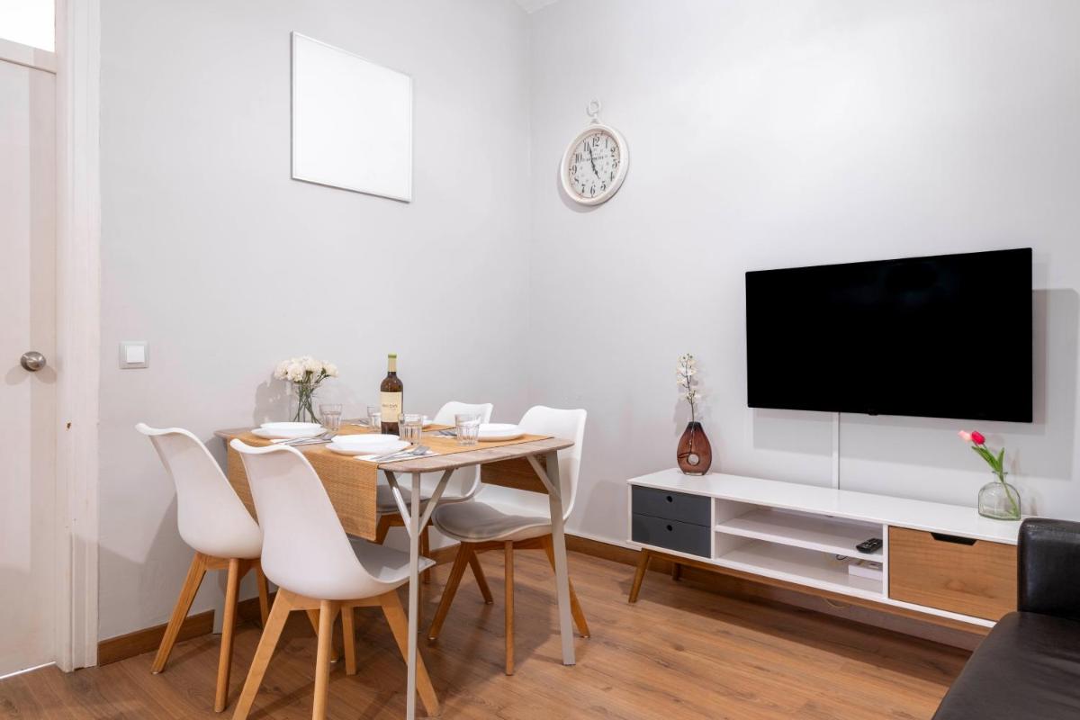Fira Barcelona Apartment - Housity