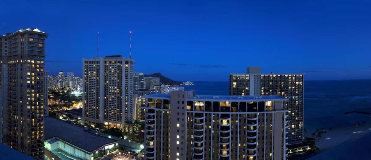 Ilikai Hotel & Luxury Suites - Housity
