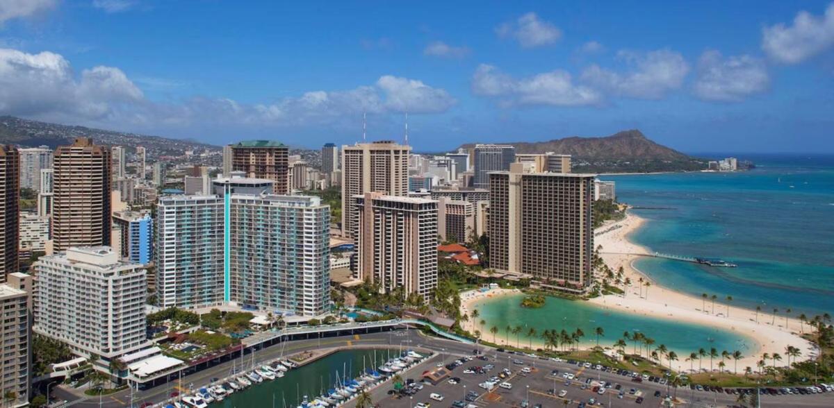 Ilikai Hotel & Luxury Suites - Housity